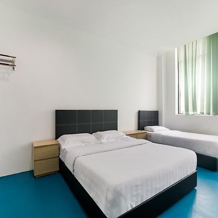 Spot On 89726 Capsule Inn Kota Kinabalu Buitenkant foto