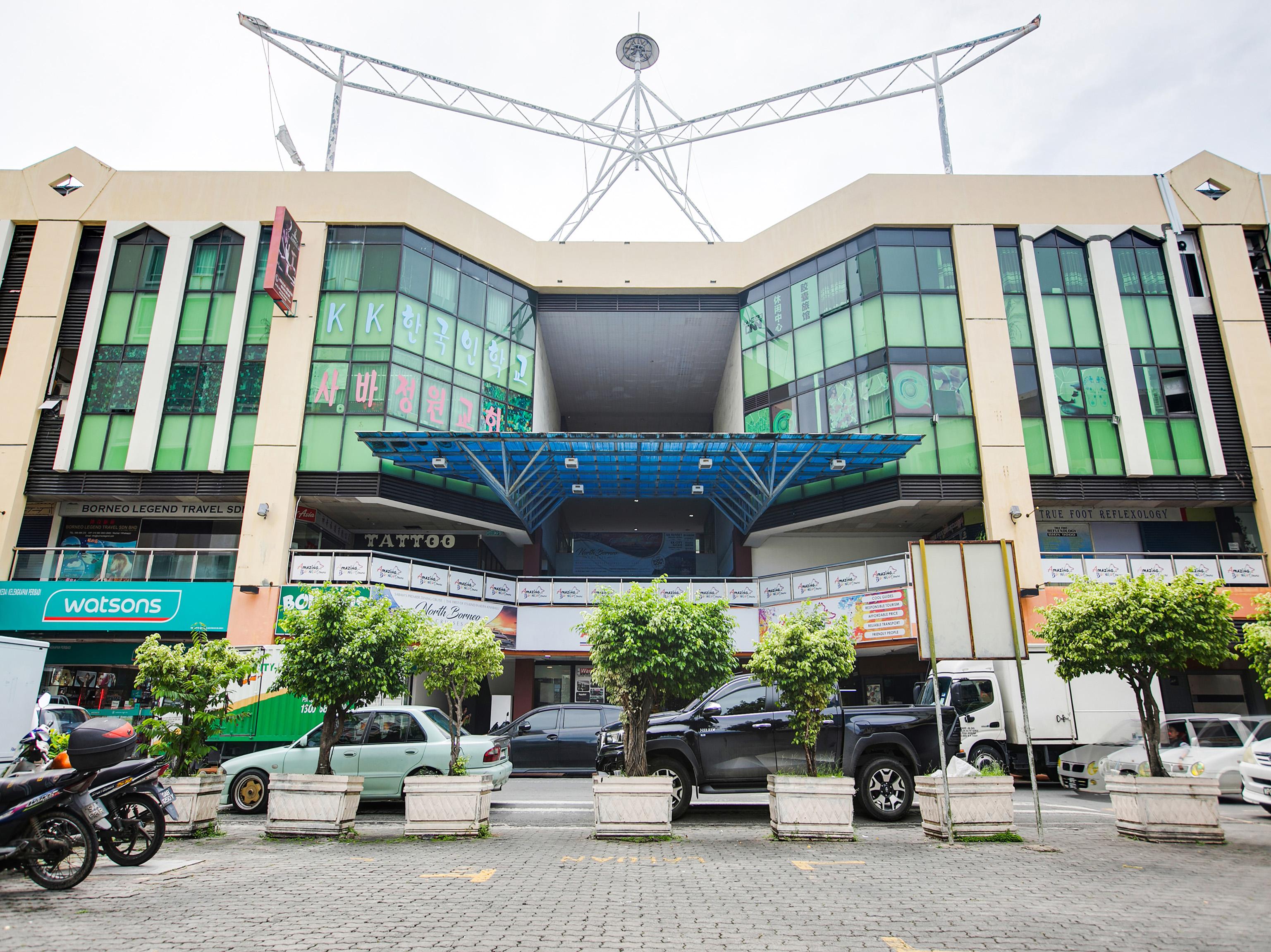 Spot On 89726 Capsule Inn Kota Kinabalu Buitenkant foto