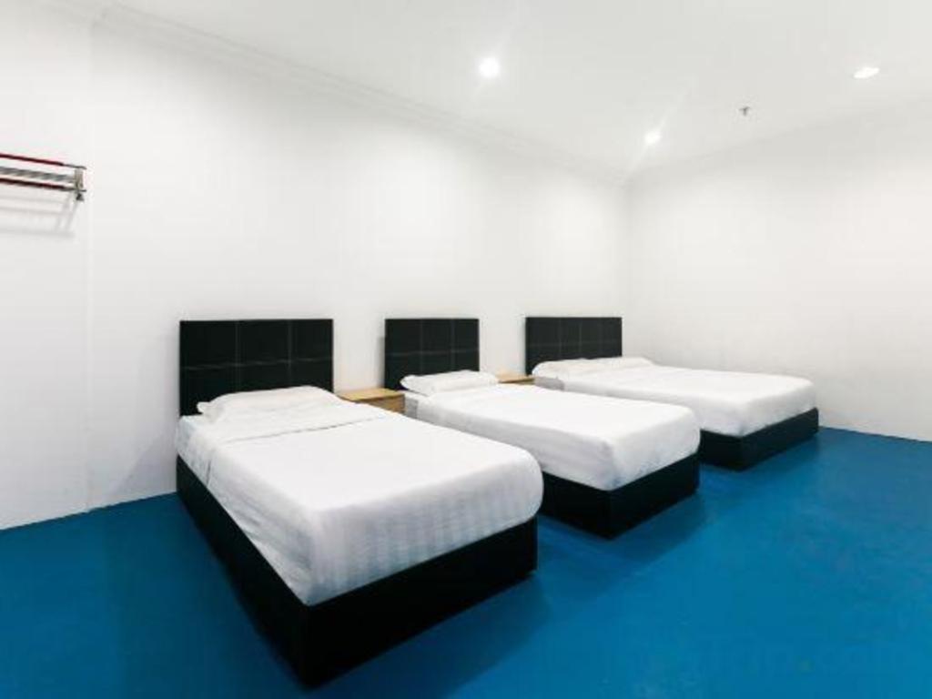 Spot On 89726 Capsule Inn Kota Kinabalu Buitenkant foto