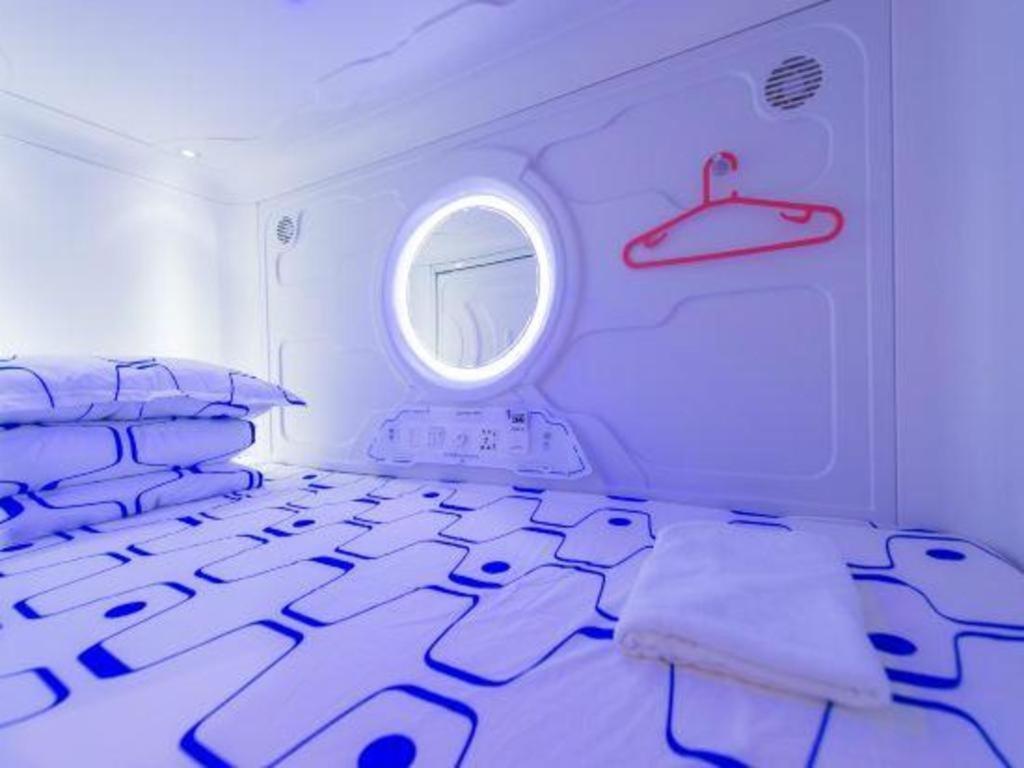 Spot On 89726 Capsule Inn Kota Kinabalu Buitenkant foto