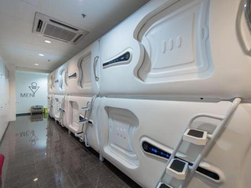 Spot On 89726 Capsule Inn Kota Kinabalu Buitenkant foto