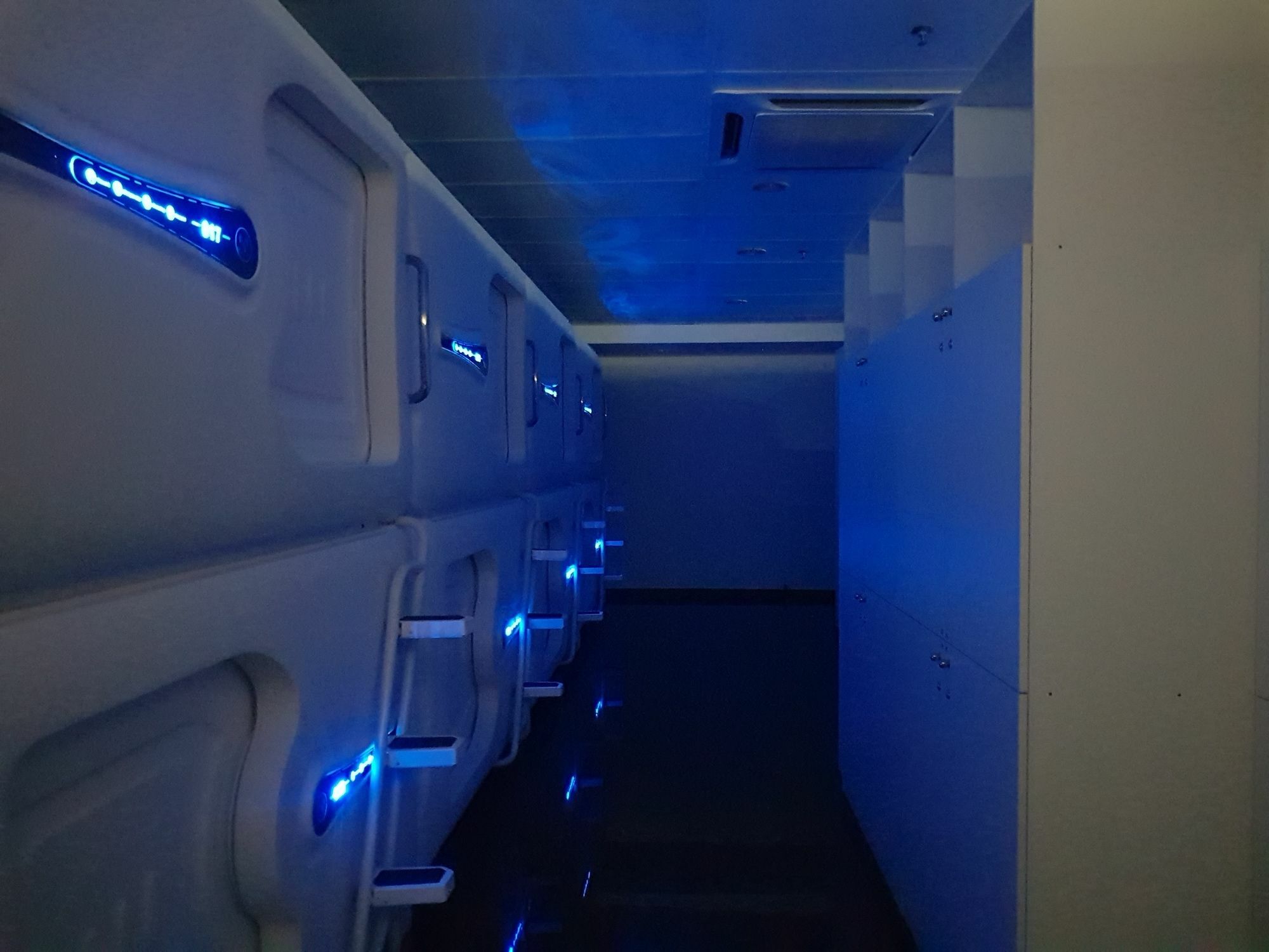 Spot On 89726 Capsule Inn Kota Kinabalu Buitenkant foto